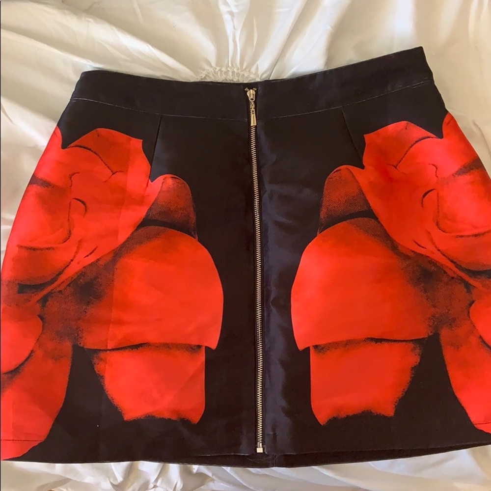 Red flower Mini Skirt
